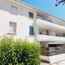 Vendu loué – T3 avec terrasse et parkings – 11100 Narbonne