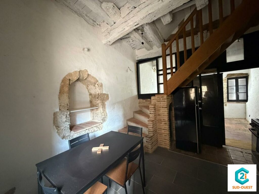 Maison à louer Sarrant