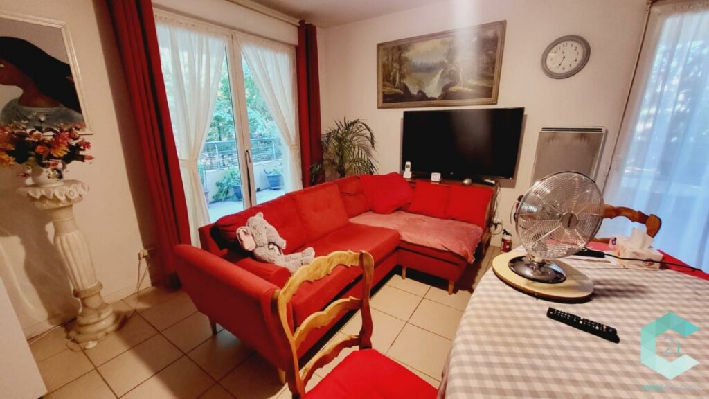 Vendu loué – T3 avec terrasse et parkings – 11100 Narbonne