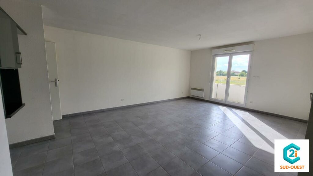 APPARTEMENT T3 DE 70 m² AVEC DOUBLE STATIONNEMENT